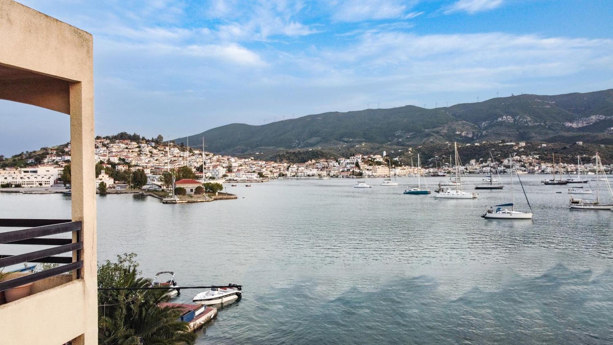 Villa Irene Poros Town Bagian luar foto