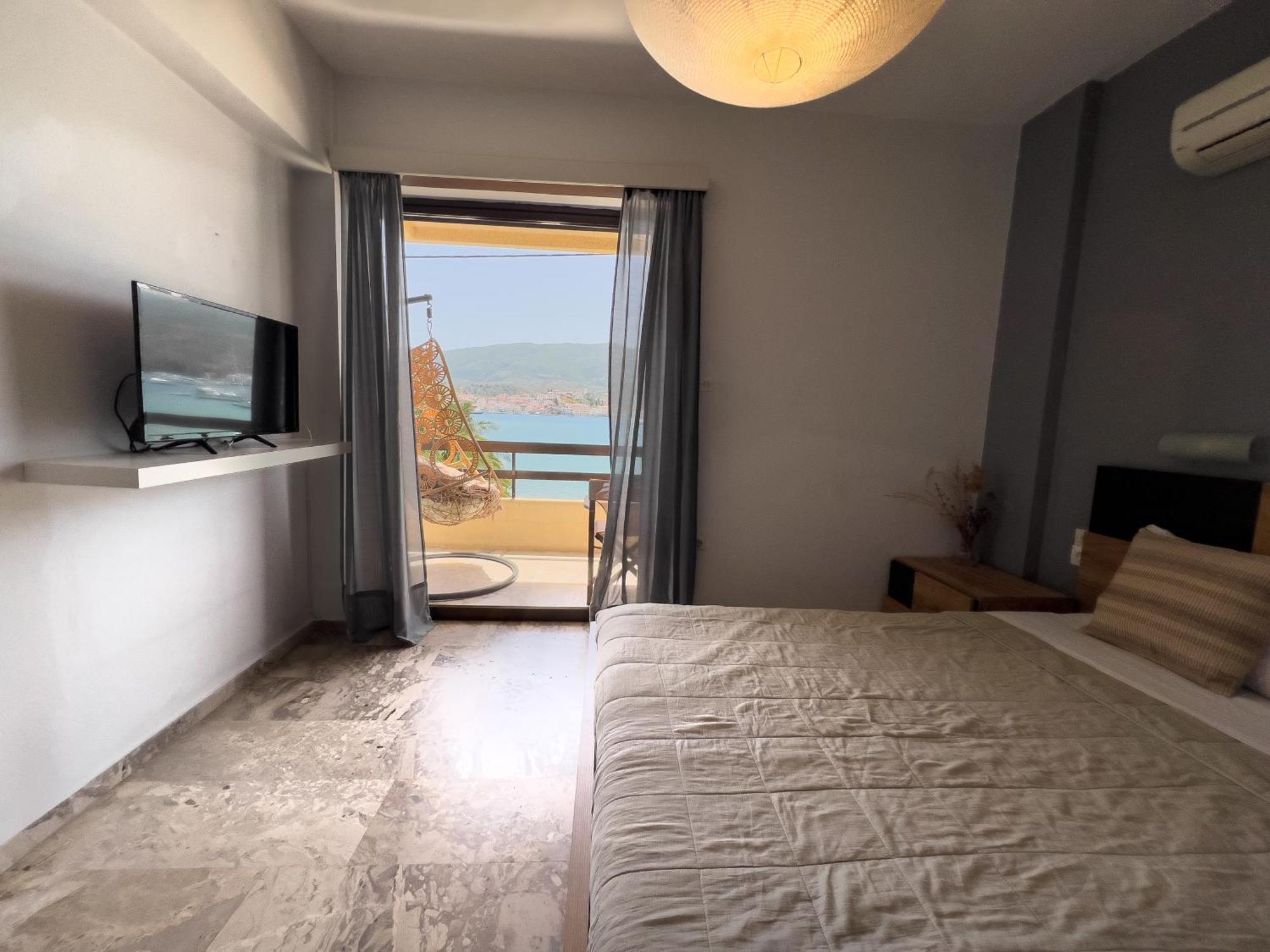 Villa Irene Poros Town Bagian luar foto